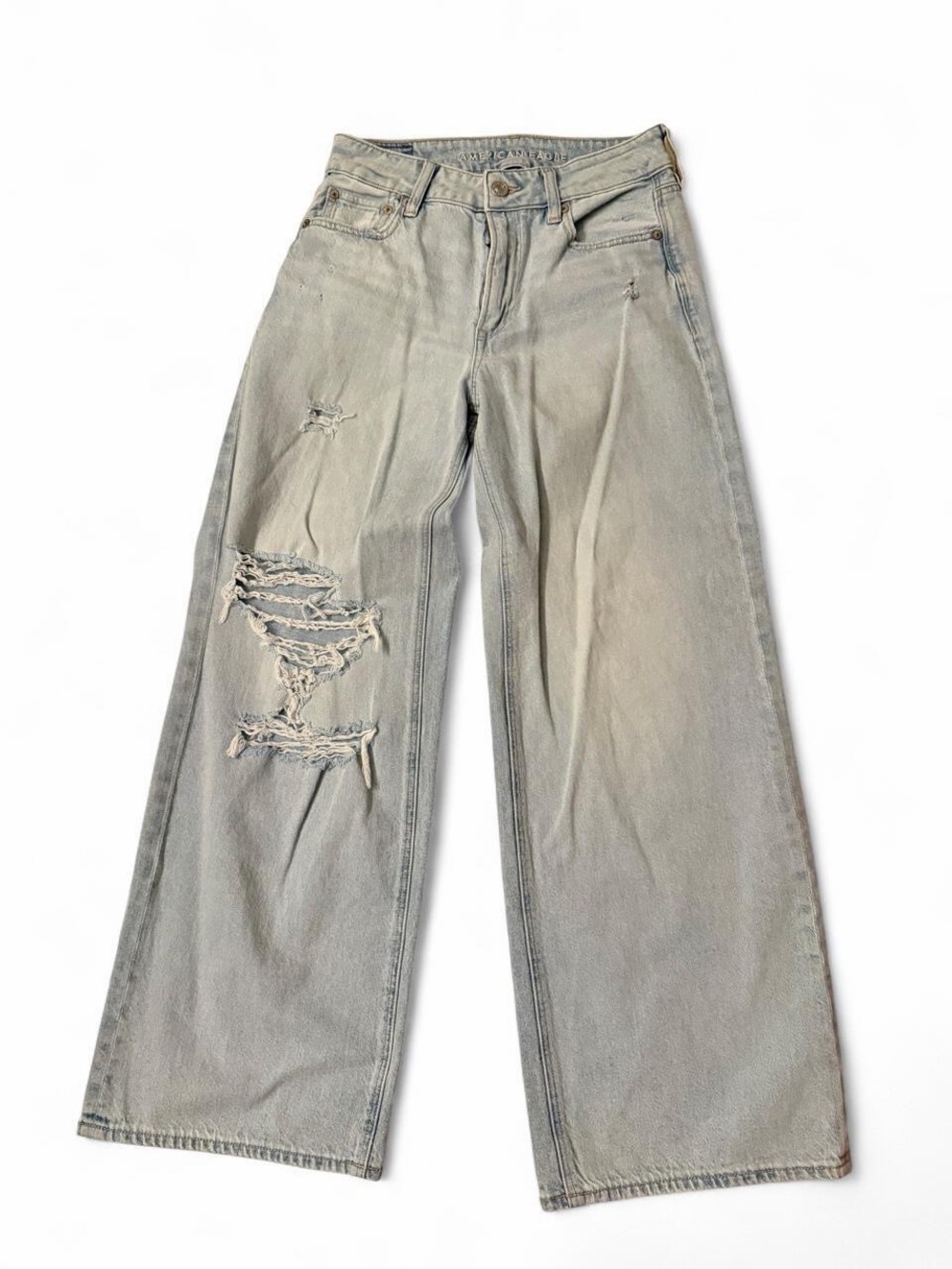 American Eagle Outfitters Light Gray Wide-Leg Distressed Jeans